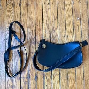 Coach Swinger Bag 20